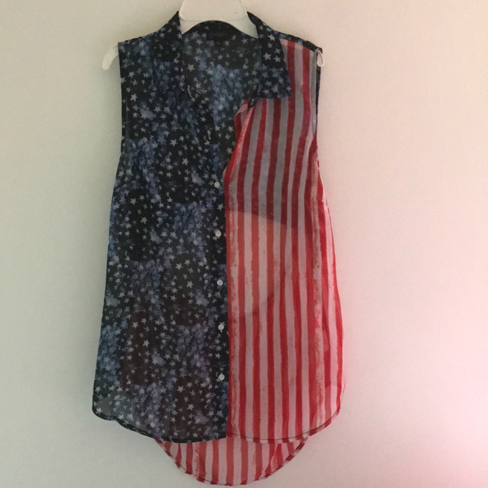 🔥PRICE DROP🔥Flag tank top with open back